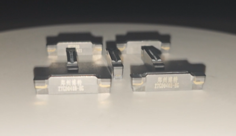 立方氮化硼槽刀使用時(shí)應(yīng)當(dāng)注意哪些事項(xiàng)呢？本篇文章為你講解